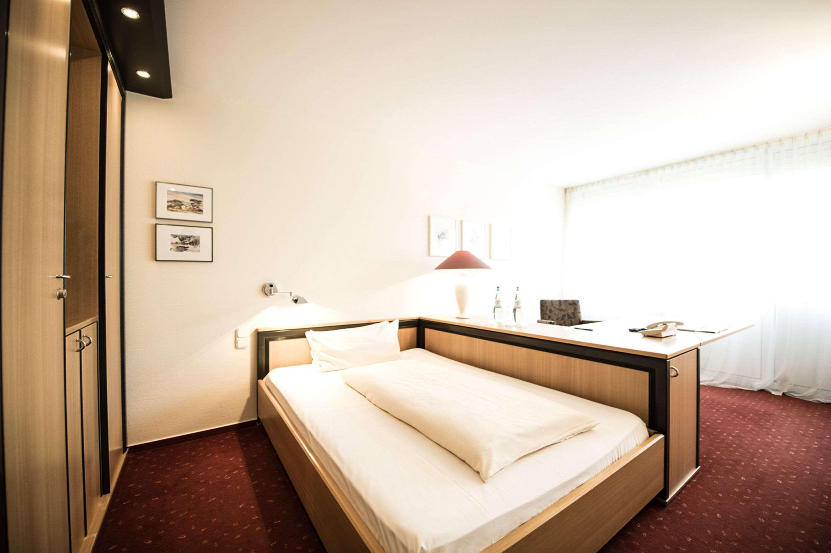 Comfort Hotel Ulm/Блауштайн Экстерьер фото