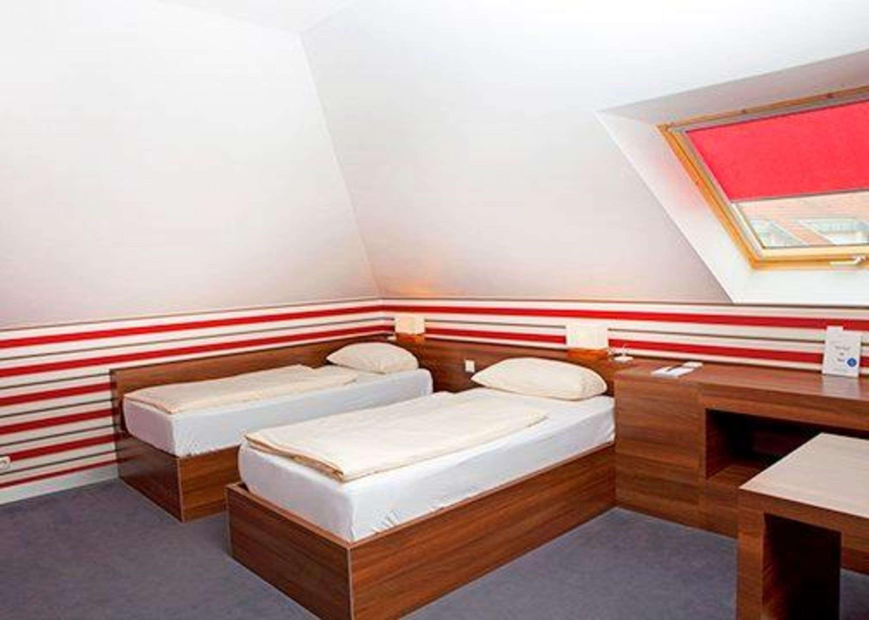 Comfort Hotel Ulm/Блауштайн Экстерьер фото