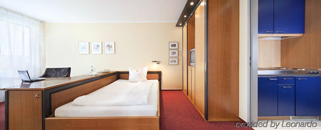 Comfort Hotel Ulm/Блауштайн Экстерьер фото