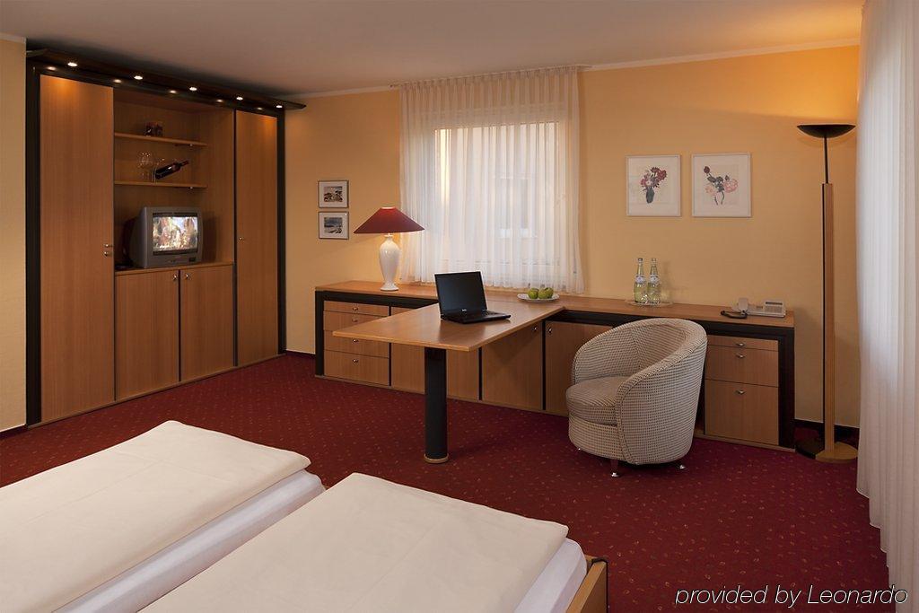 Comfort Hotel Ulm/Блауштайн Номер фото