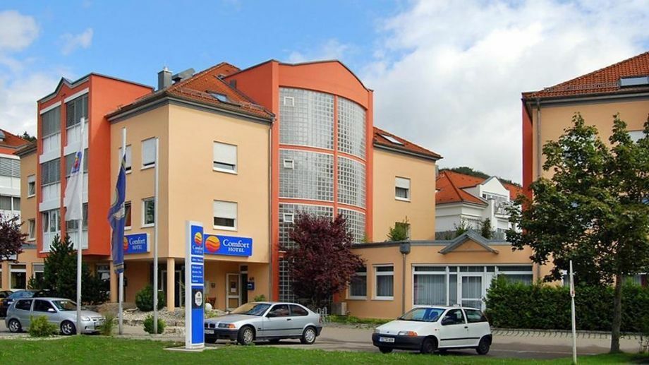 Comfort Hotel Ulm/Блауштайн Экстерьер фото