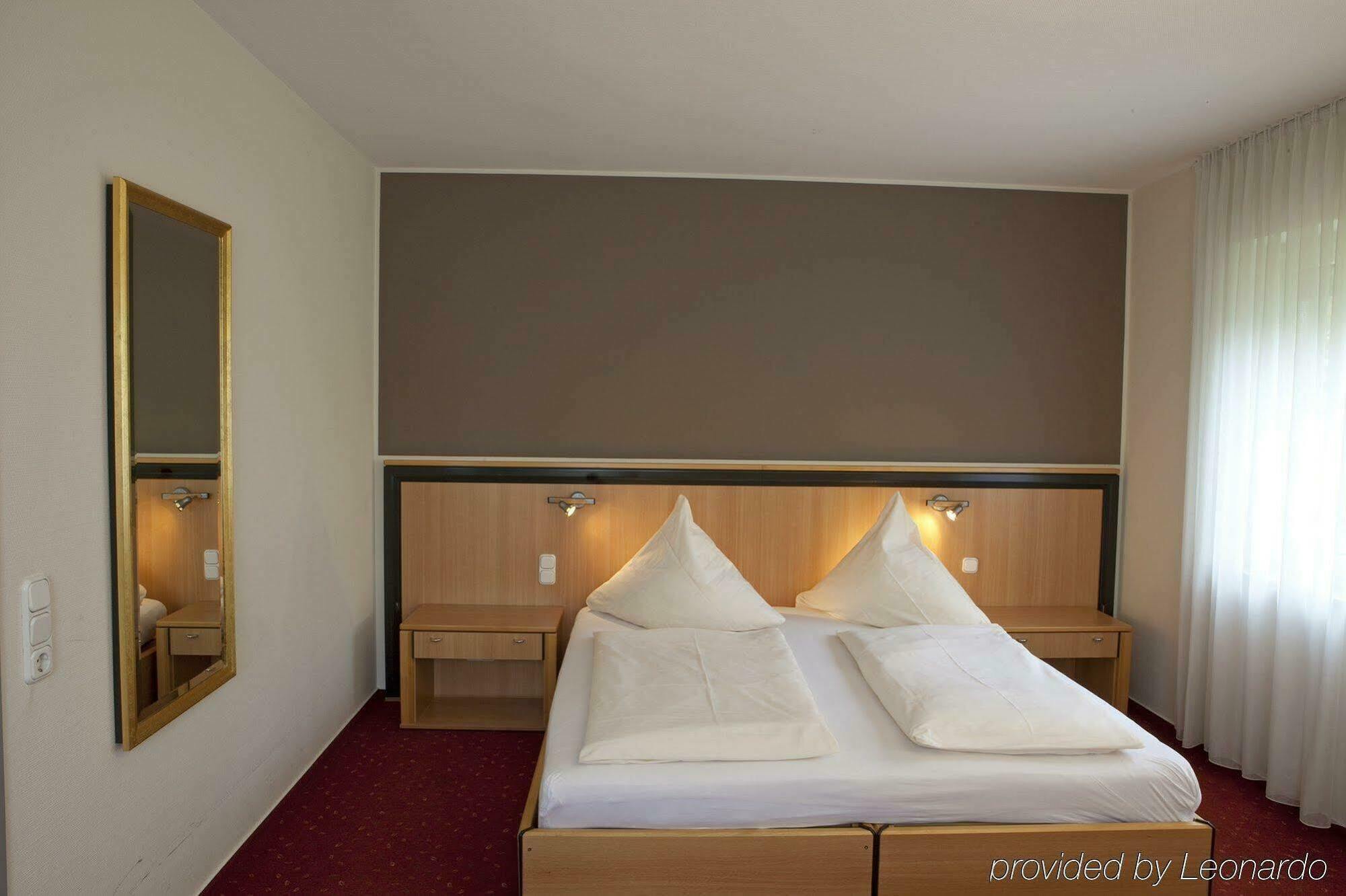 Comfort Hotel Ulm/Блауштайн Экстерьер фото