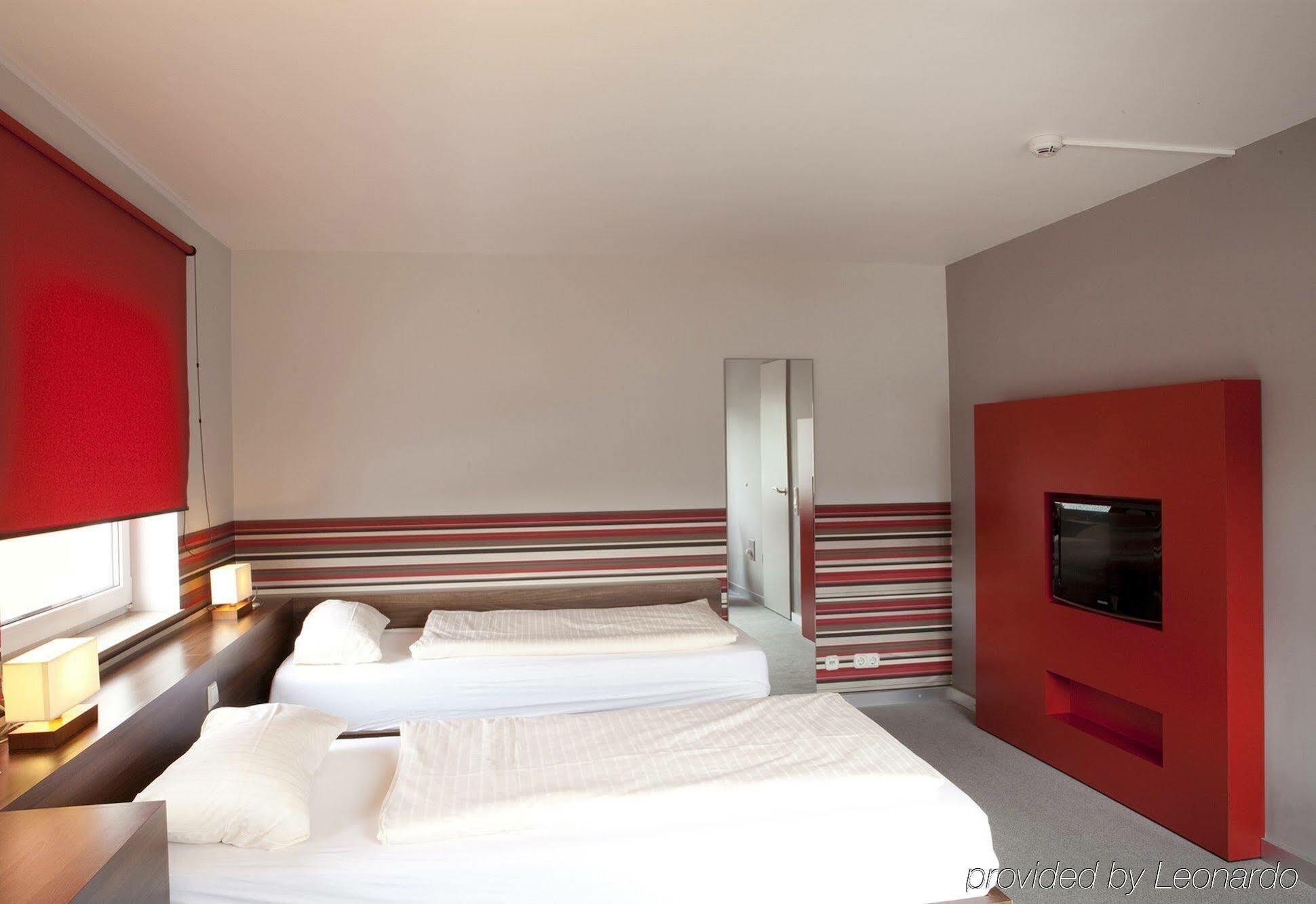 Comfort Hotel Ulm/Блауштайн Экстерьер фото